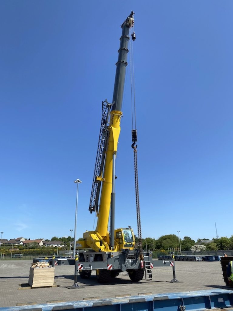 PSG Marine Logistics Welcomes First Grove GRT8100 1 Crane In The UK