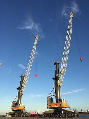 liebherr lhm 600 mobile harbour crane africa 1