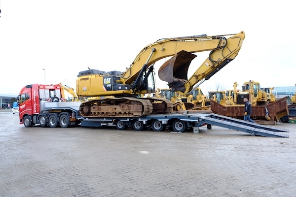 nooteboom semi loader with hydraulic wideningdscf4896 copy