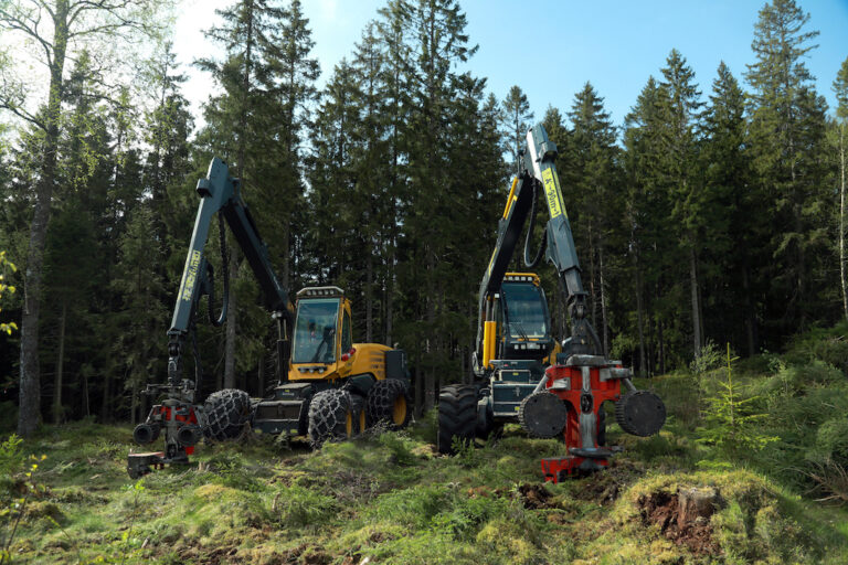 1,000th Volvo Penta Engine Powers Eco Log Forestry Machines - Move It ...