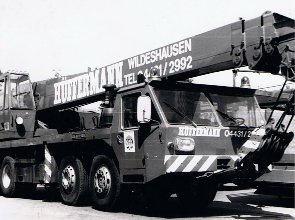 erster kran hueffermann liebherr 300dpi