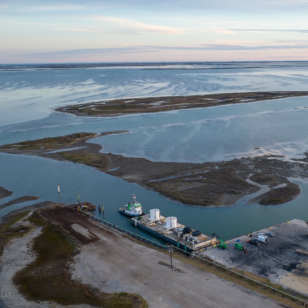 orano cr3 edwards transport barge arrives