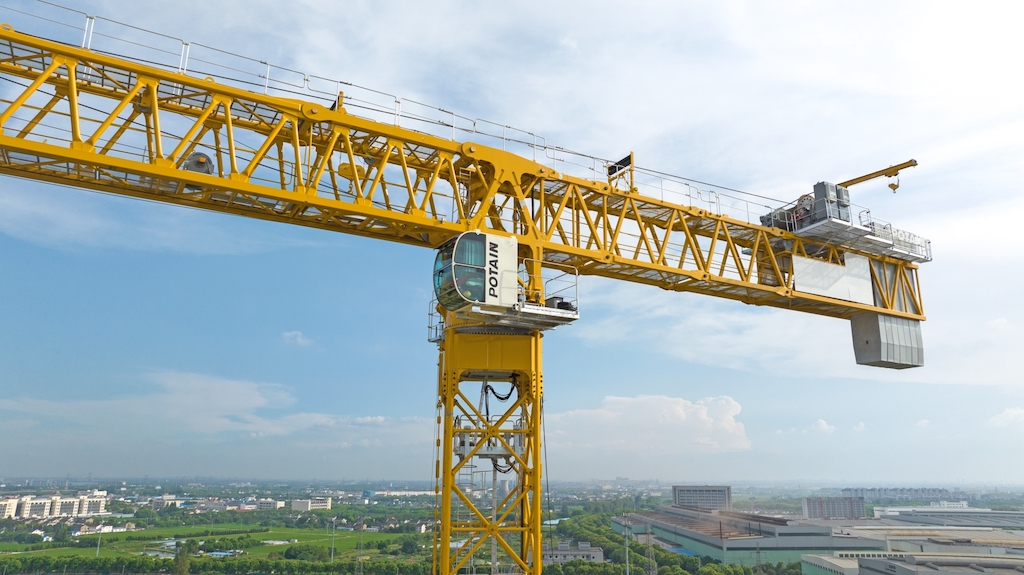 Manitowoc launches largest topless tower crane from Asia Range the Potain MCT 2205 03