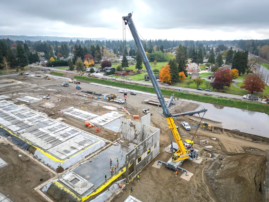 NessCampbell Crane + Rigging
