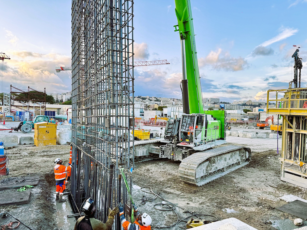 SENNEBOGEN 6113 Positionnement cages 1