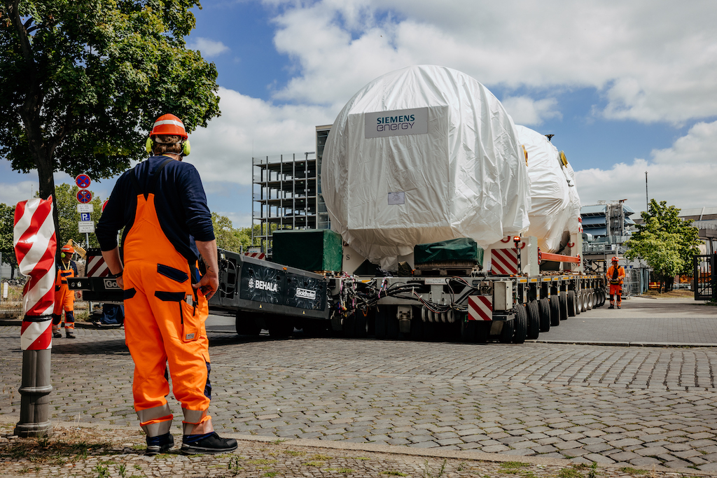07 Goldhofer Transport BEHALA E Powerpack 100 1