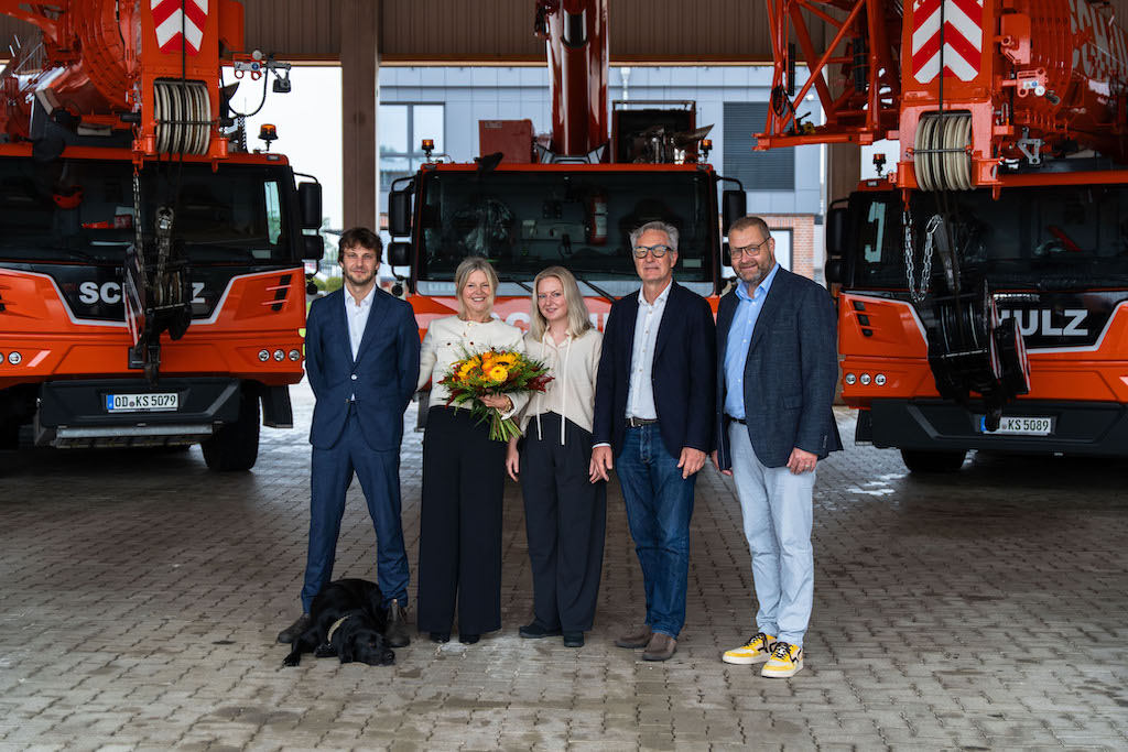 liebherr schulz handover 300dpi
